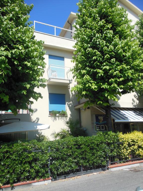Hotel Edy Rimini Bagian luar foto